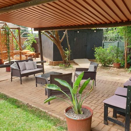 The Lazy Grape Guest Lodge & Spa Benoni Luaran gambar